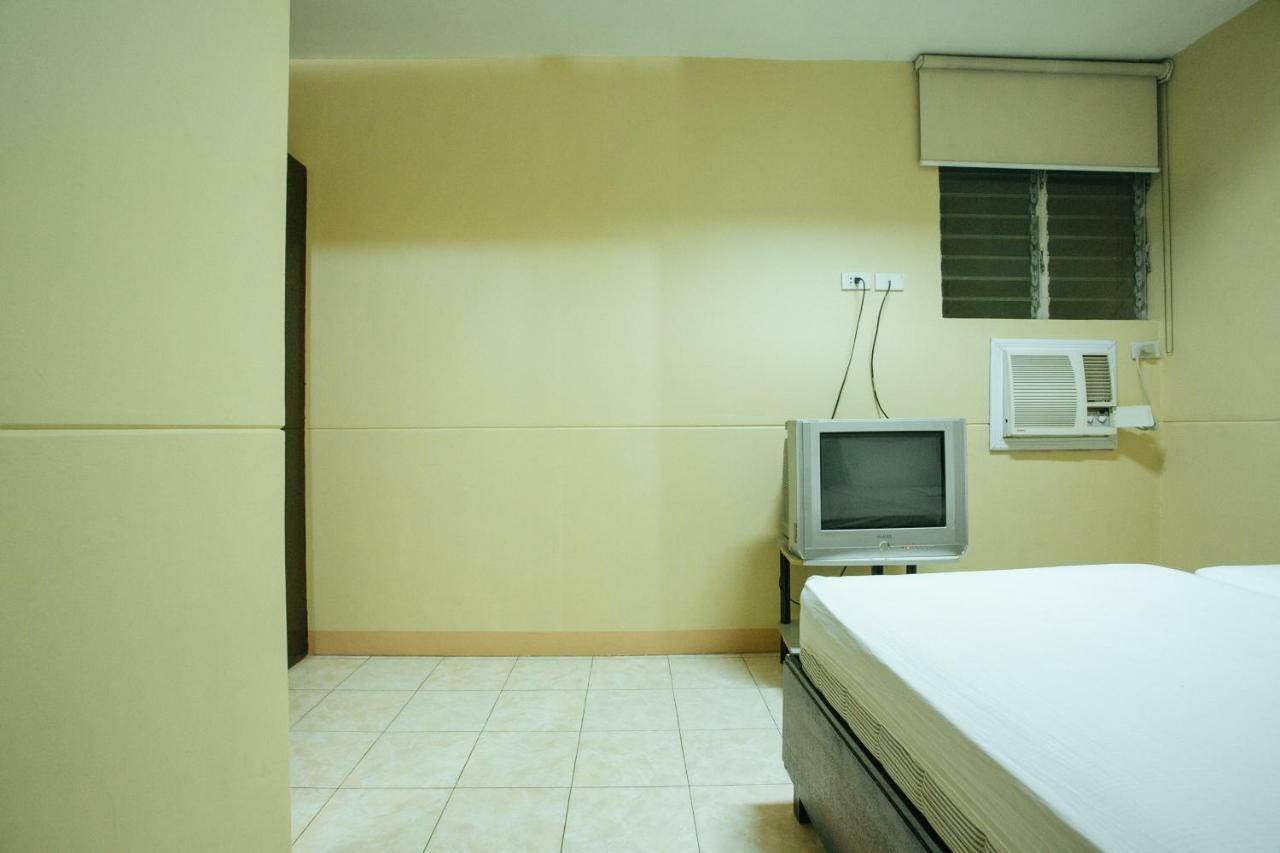 Gv Hotel - Talisay City Bagian luar foto