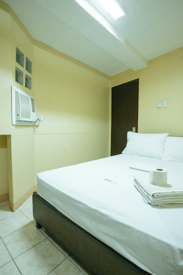 Gv Hotel - Talisay City Bagian luar foto
