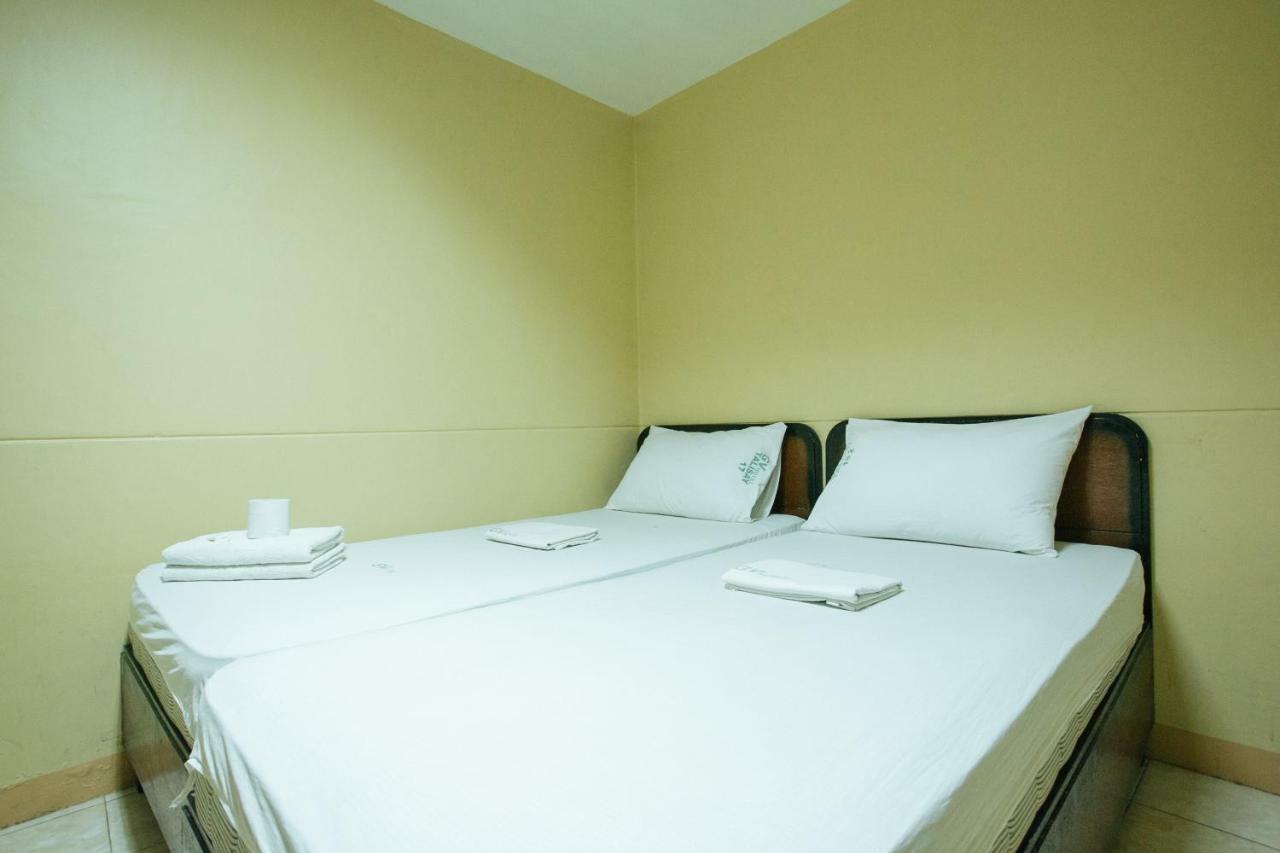 Gv Hotel - Talisay City Bagian luar foto
