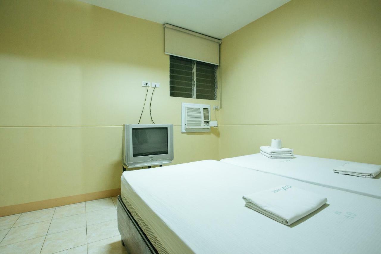Gv Hotel - Talisay City Bagian luar foto